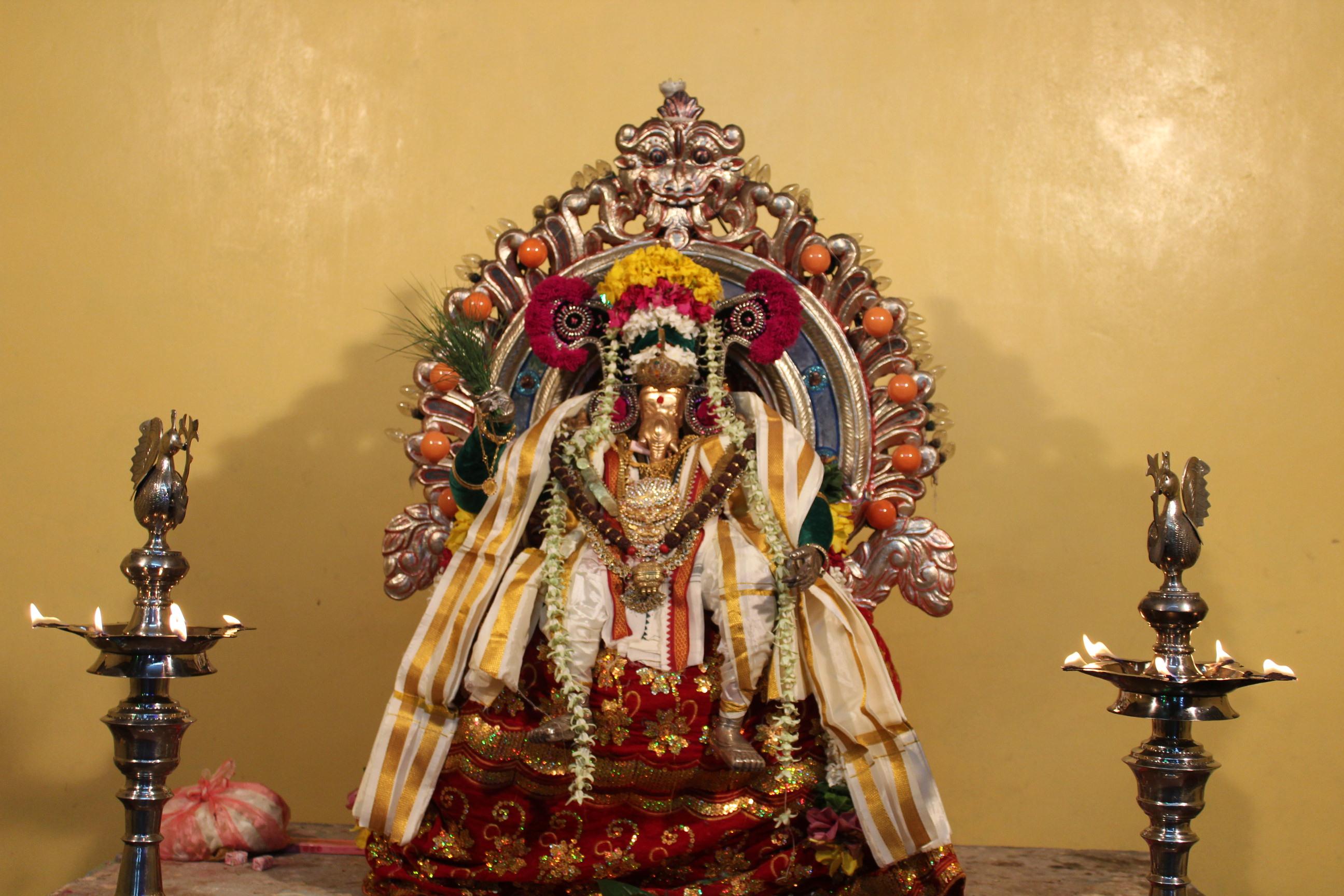 வல்வை கப்பலுடையவர் தேவஸ்தான அலங்கார திருவிழா 5ம் நாள் இரவு