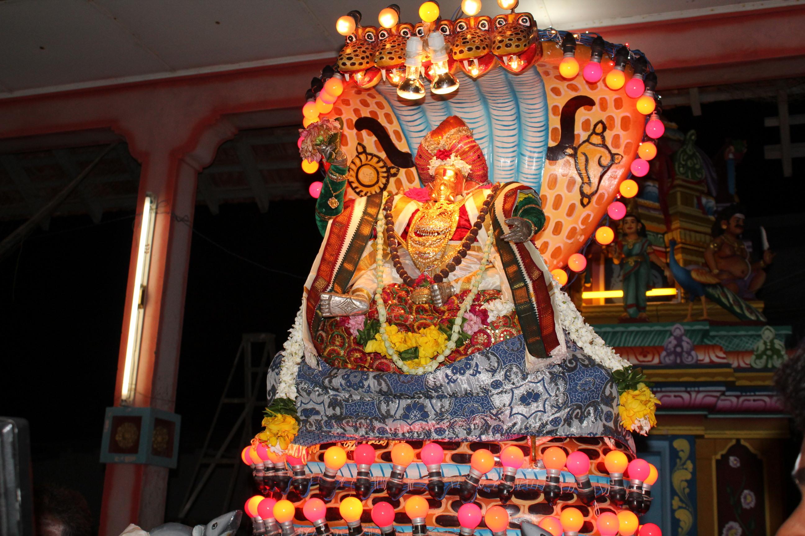 வல்வை கப்பலுடையவர் தேவஸ்தான அலங்கார பாம்புத் திருவிழா