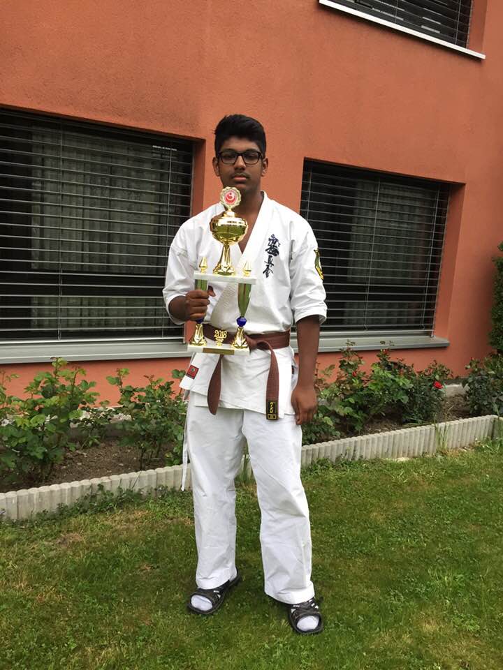 சுவிஸ் நாட்டில் Swiss Open Juniors கராத்தே போட்டியில் வல்வை மிதுரன் முரளீதரன் இரண்டாம் இடம்