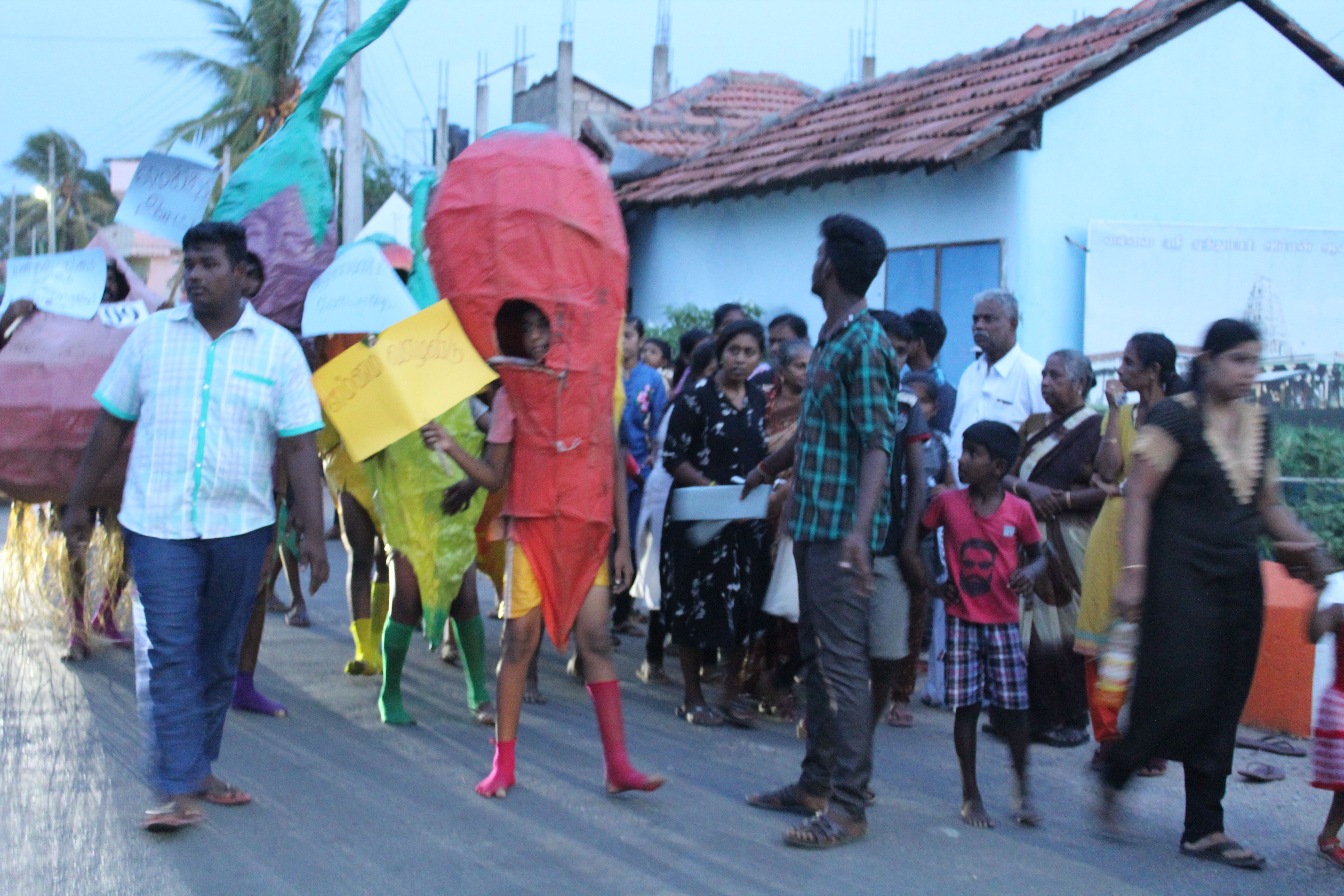 வல்வை உதயசூரியன் கழகத்தின் 57 வது ஆண்டு விழா வினோத உடைப்போட்டி– பகுதி 2