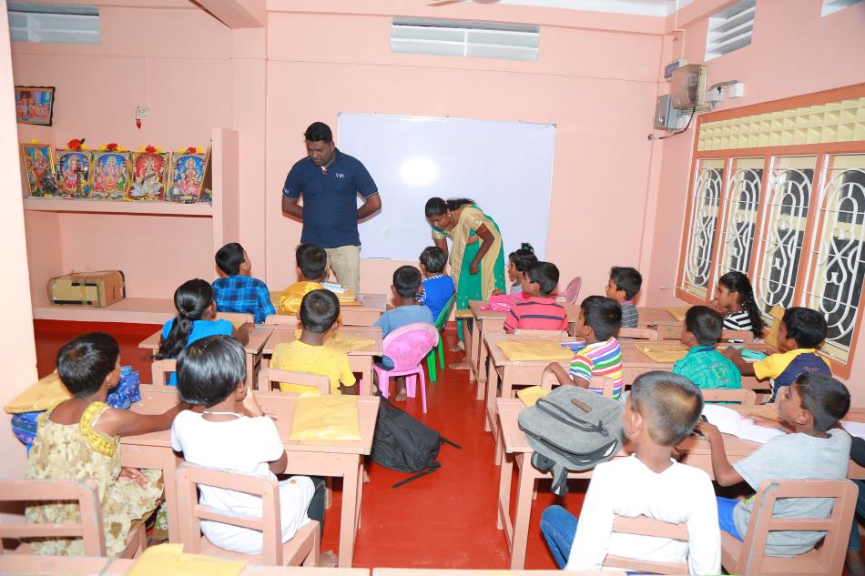 சிறப்பாக நடைபெற்ற புலமைப்பரிசில் வகுப்புக்கள் ஆரம்ப விழா