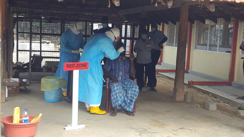 உடுப்பிட்டிச் சந்தையில் 46 பேருக்கு பிசிஆர் பரிசோதனை மேற்கொள்ளப்பட்டது