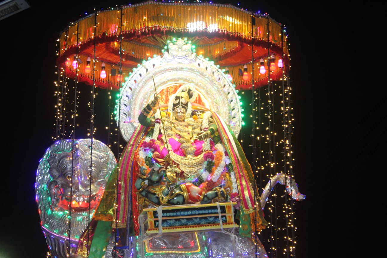 நவராத்திரி சூரன்போர் – வல்வை முத்துமாரி அம்மன் கோவில்