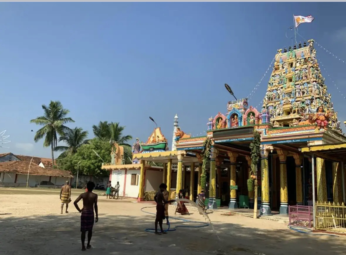 வல்வை முத்துமாரி அம்மன் ஆலய 2ம் நாள் பகல்த்திருவிழா 22.04.2023